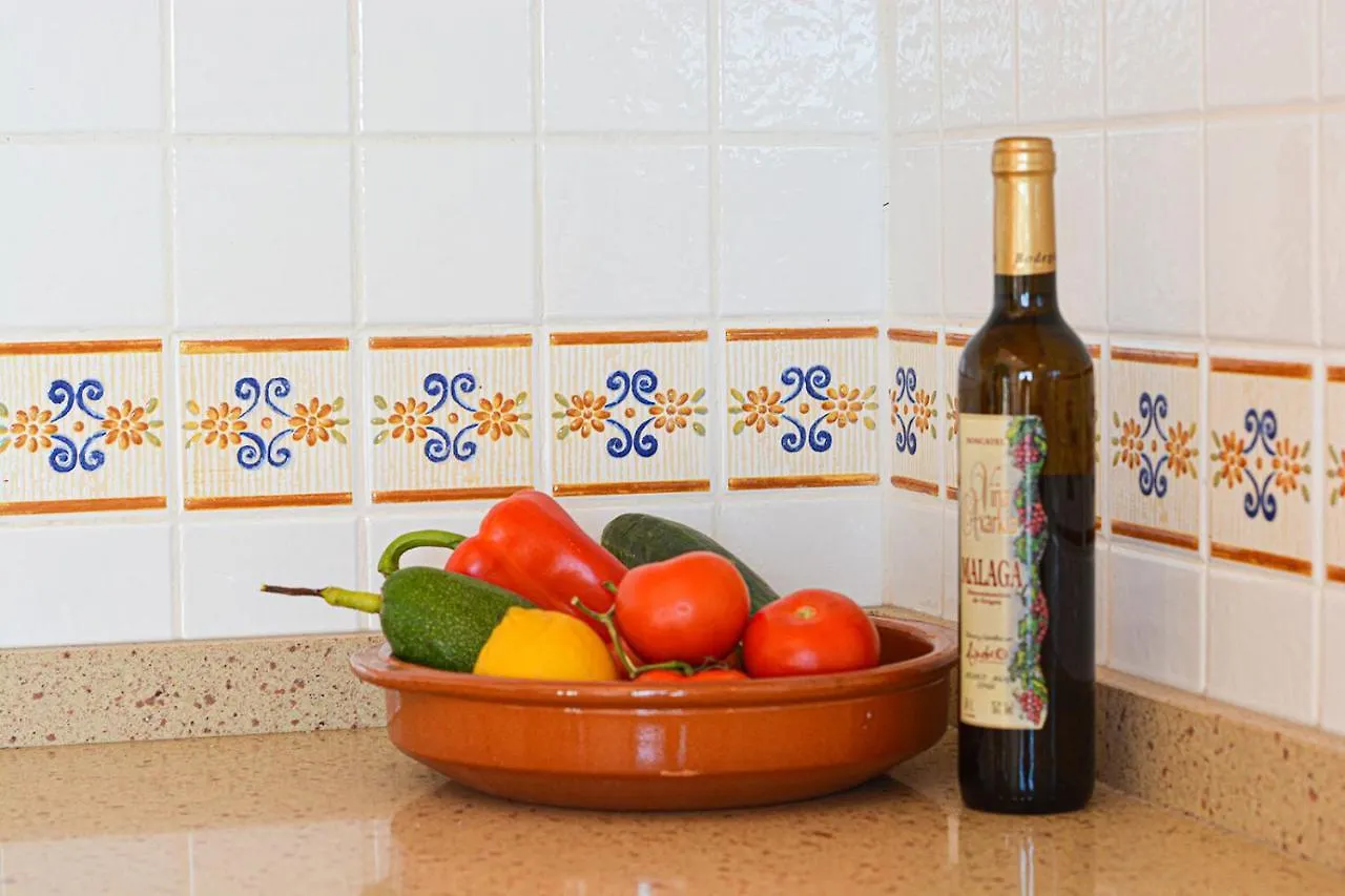 La Fuente Apt6, Frigiliana Amazing 2 Bedroom Family Apartment With Views, Padel Court And 2 Pools Hansonholiday Rentals 스페인